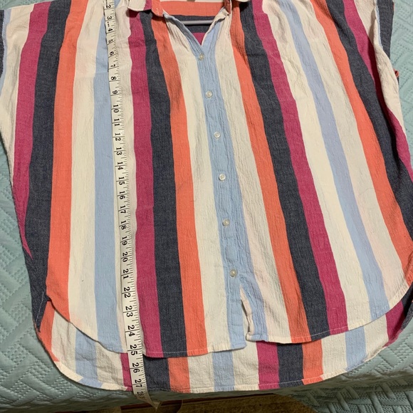 Time and Tru button up Shirt - Picture 5 of 5